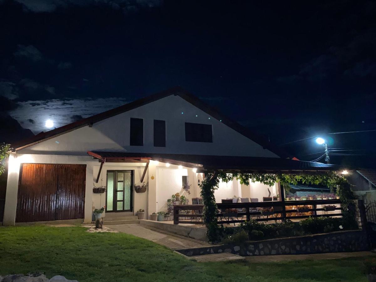 Casa De Vacanta Potoc Exterior foto